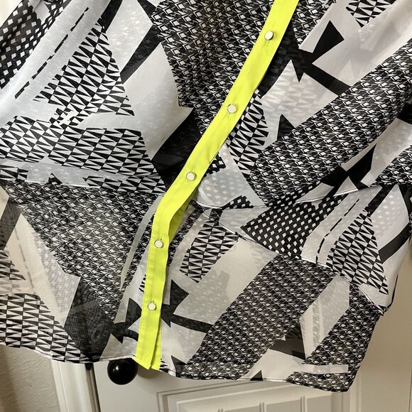 New Directions Black White Sheer Geometric Layered Button Neon Trim Top 1X - Picture 5 of 12